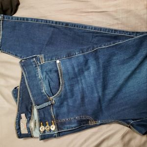 Torrid skinny jeans
